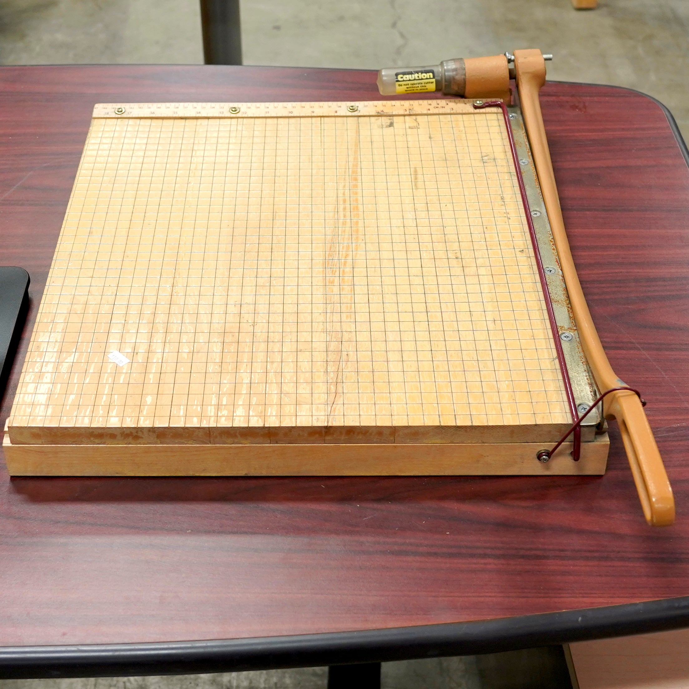 Swingline ClassicCut Ingento Guillotine Paper Trimmer.