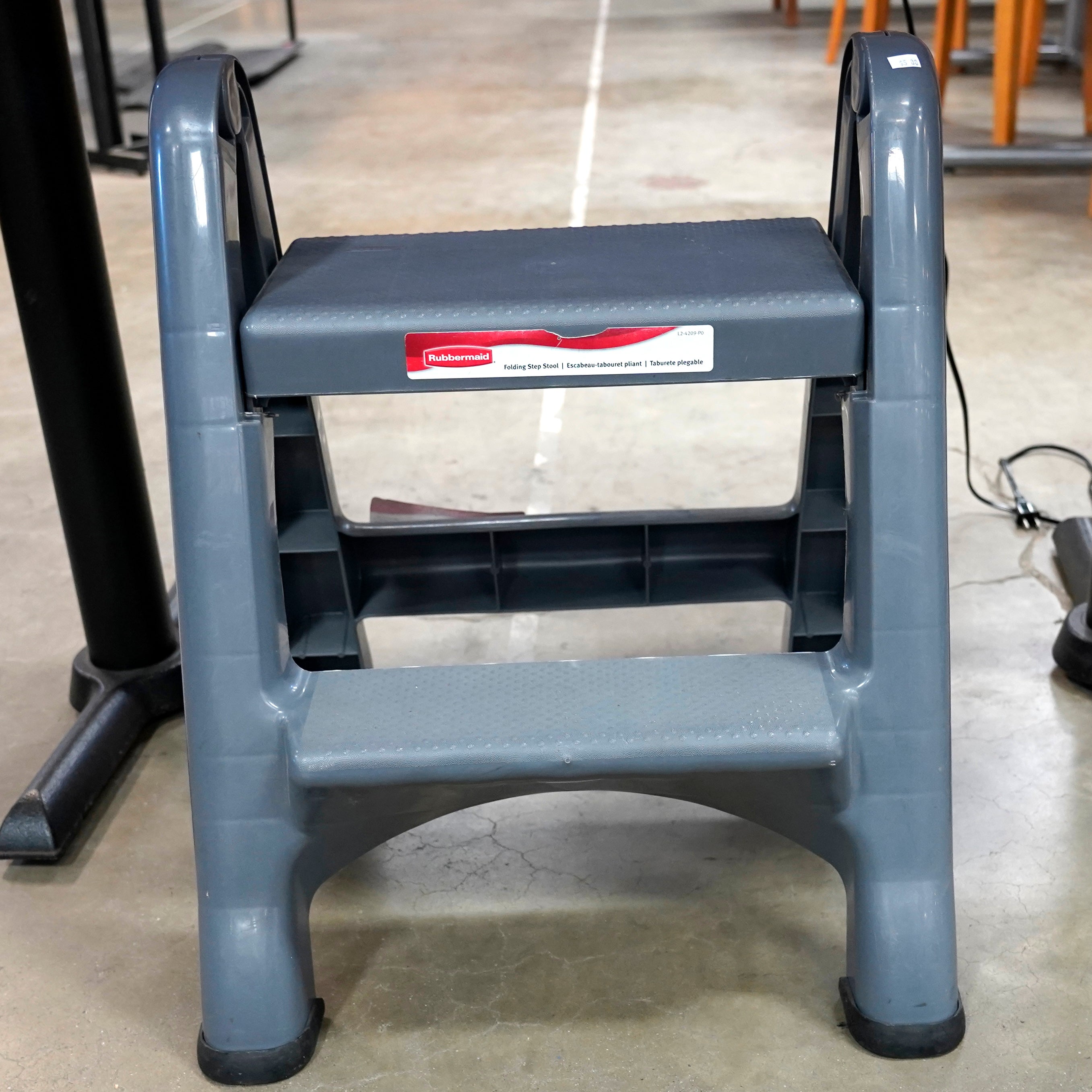 Rubbermaid EZ Step Folding Step Stool